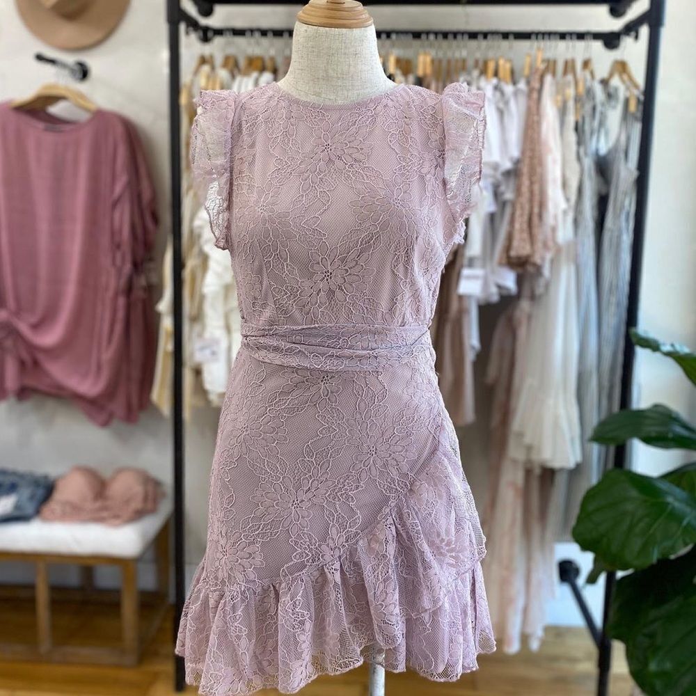 ✨HP✨Taylor Lavender Floral Dress✨